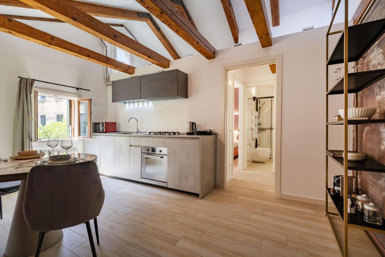 Ca' San Carlo Residence By Wonderful Italy Венеція Екстер'єр фото